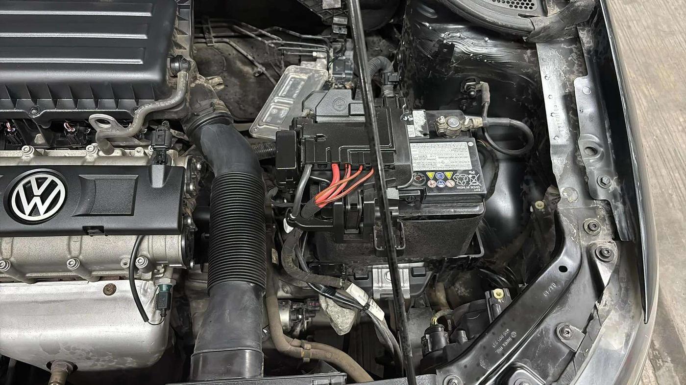 2019 Volkswagen Vento HIGHLINE 1.6 MPI, Petrol, Manual, 37,216 km, Engine View - Left