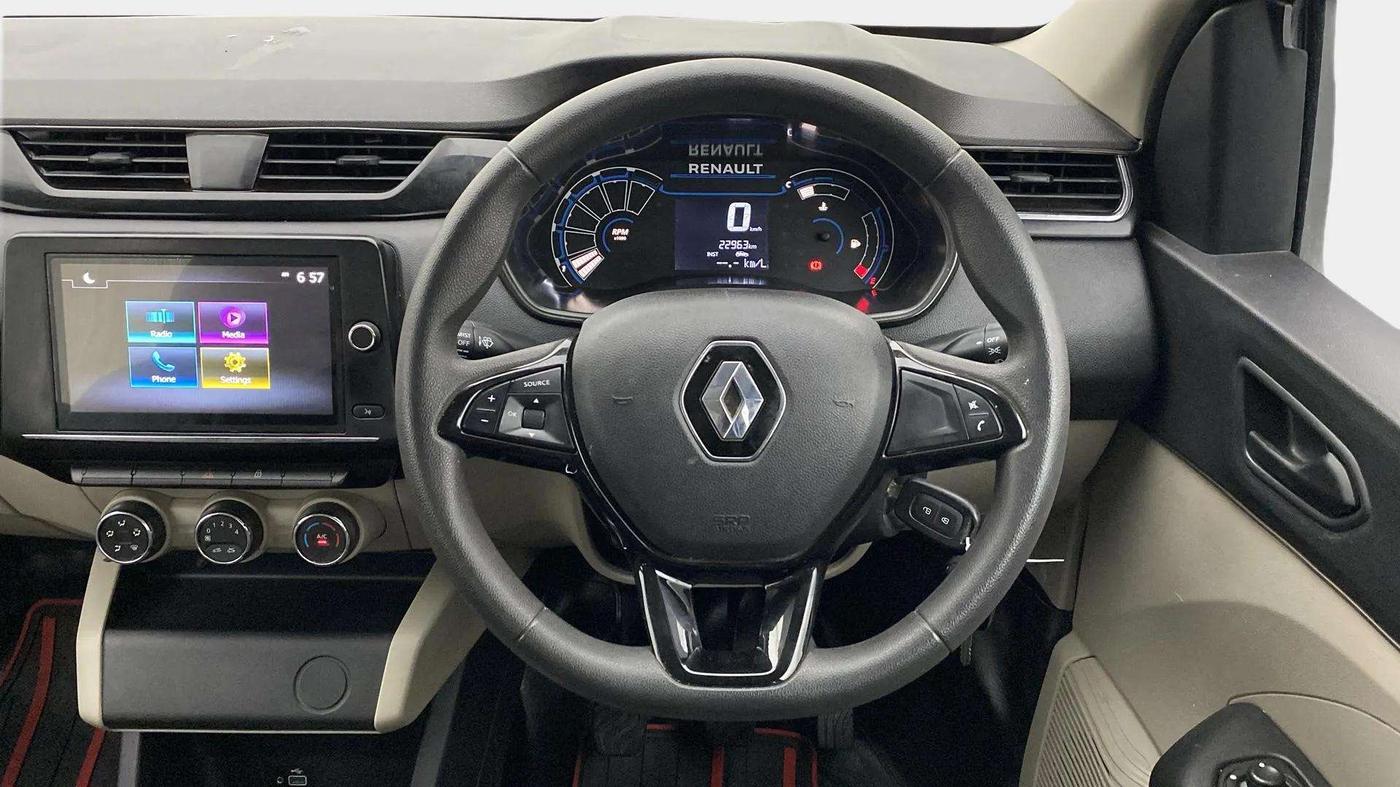 2022 Renault TRIBER RXT, Petrol, Manual, 22,963 km, Steering Wheel Close Up