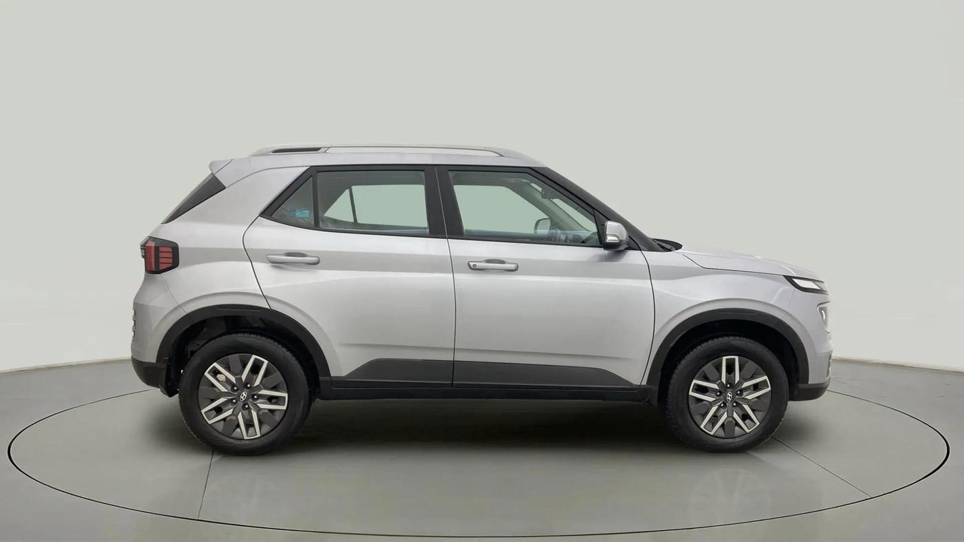 2024 Hyundai VENUE S (O) 1.0 TURBO DCT, Petrol, Automatic, 11,302 km, Right Side View