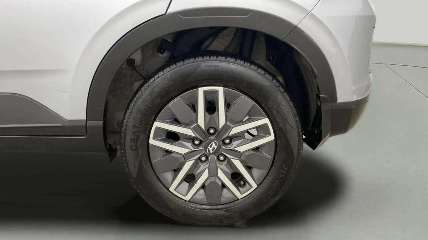 2024 Hyundai VENUE S (O) 1.0 TURBO DCT, Petrol, Automatic, 11,302 km, Left Rear Wheel