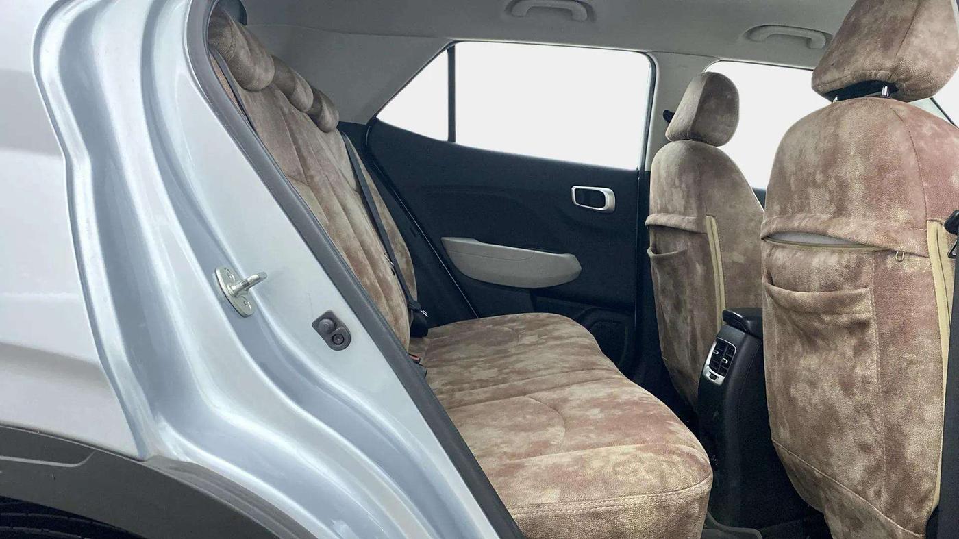 2024 Hyundai VENUE S (O) 1.0 TURBO DCT, Petrol, Automatic, 11,302 km, Right Side Rear Door Cabin