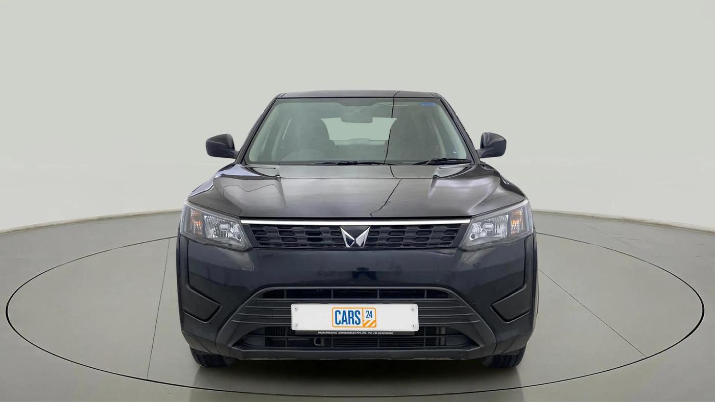2023 Mahindra XUV300 W4 1.2 PETROL, Petrol, Manual, 24,874 km, Front