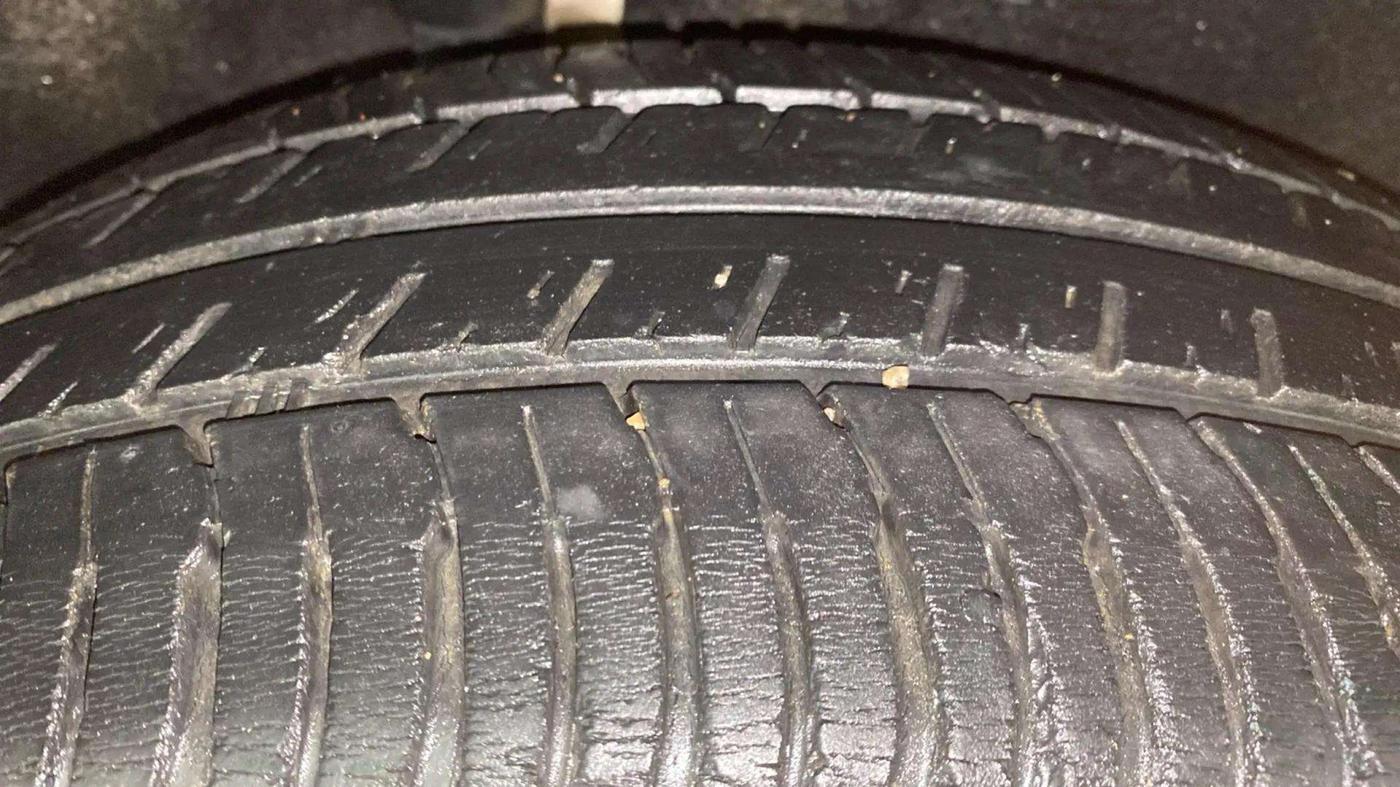 2015 Ford Ecosport TITANIUM 1.5L PETROL AT, Petrol, Automatic, 50,397 km, Right Rear Tyre Tread