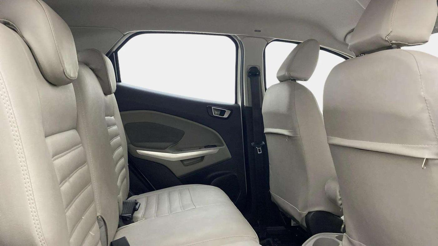 2015 Ford Ecosport TITANIUM 1.5L PETROL AT, Petrol, Automatic, 50,397 km, Right Side Rear Door Cabin