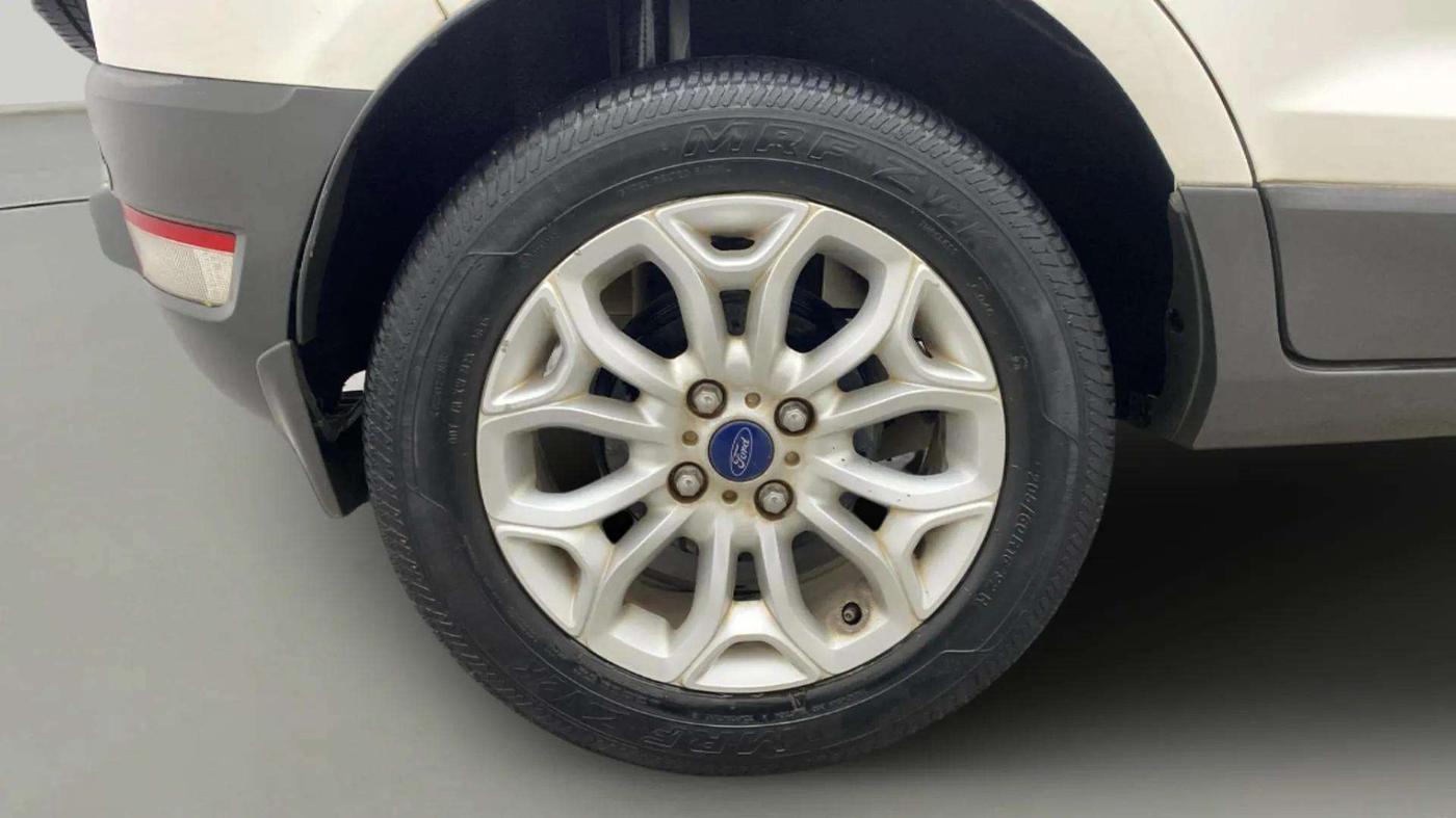 2015 Ford Ecosport TITANIUM 1.5L PETROL AT, Petrol, Automatic, 50,397 km, Right Rear Wheel