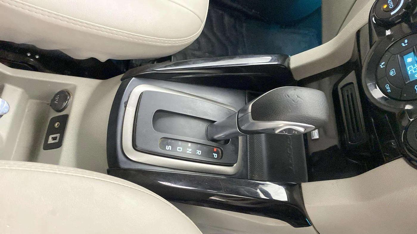 2015 Ford Ecosport TITANIUM 1.5L PETROL AT, Petrol, Automatic, 50,397 km, Gear Lever