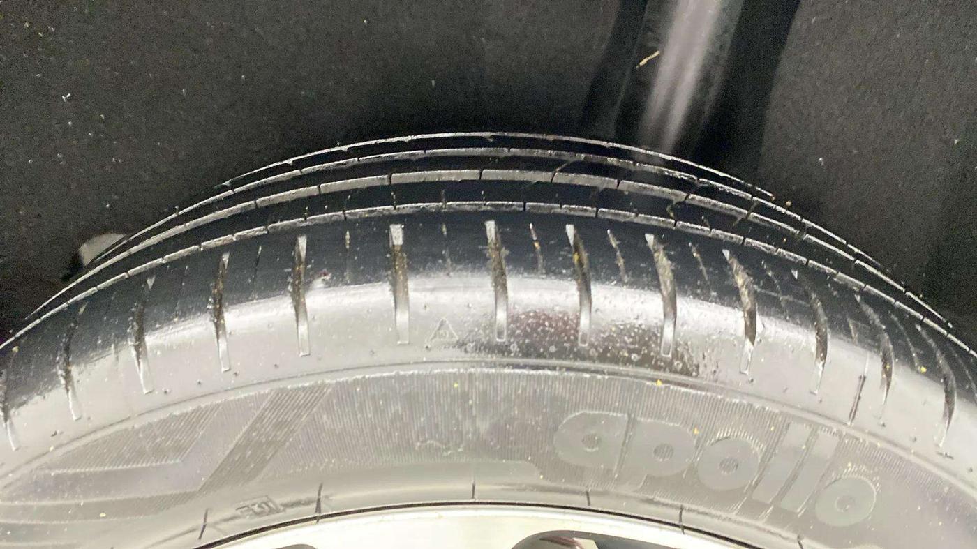 2021 Maruti Baleno ZETA PETROL 1.2, Petrol, Manual, 22,354 km, Left Rear Tyre Tread