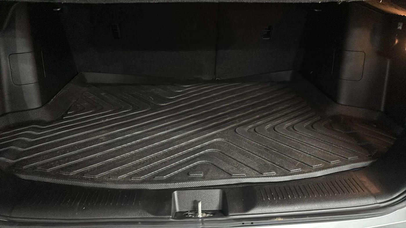 2023 Maruti Grand Vitara DELTA SMART HYBRID, Petrol, Manual, 5,386 km, Boot Open Zoomed View