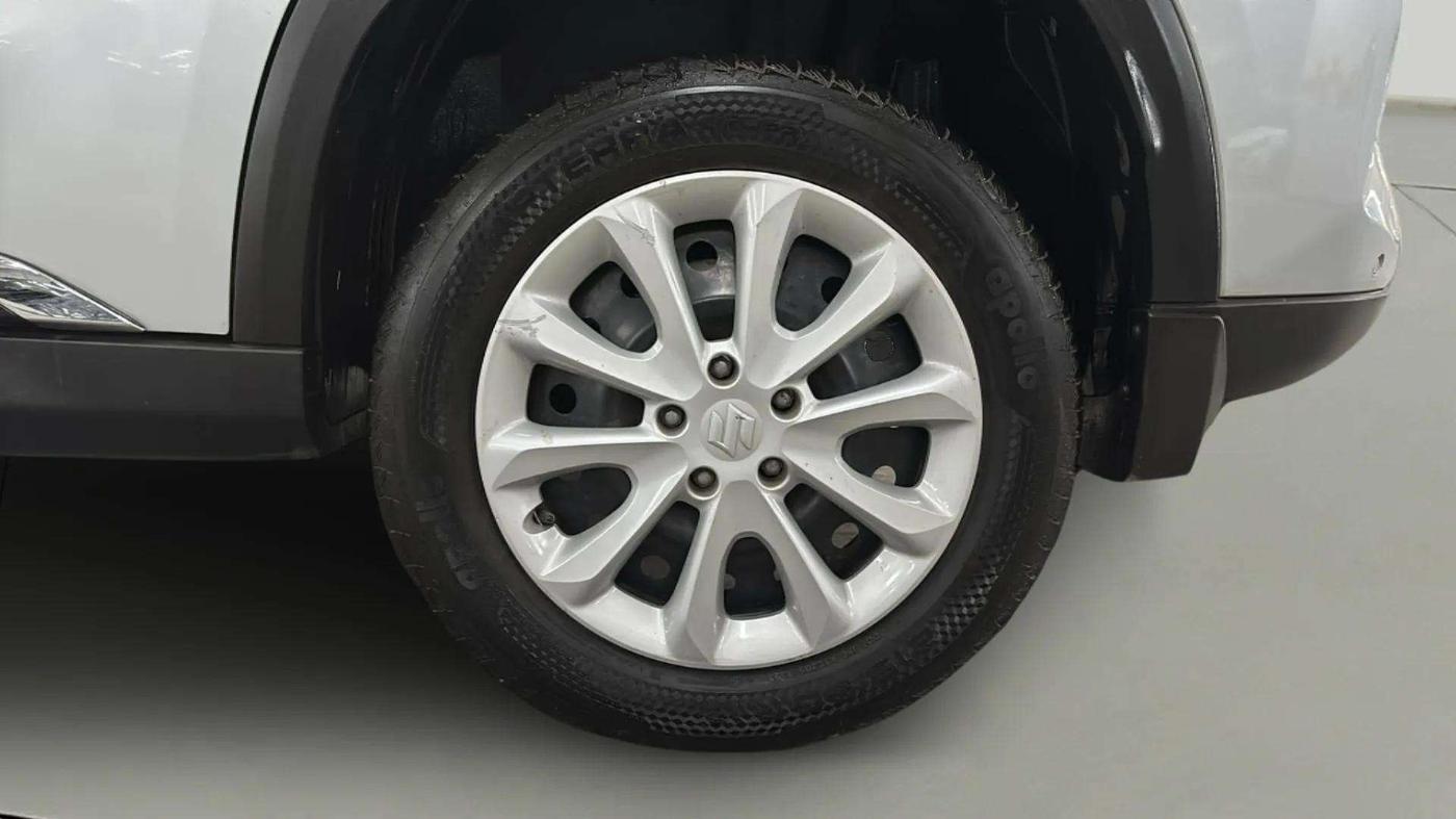 2023 Maruti Grand Vitara DELTA SMART HYBRID, Petrol, Manual, 5,386 km, Left Rear Wheel