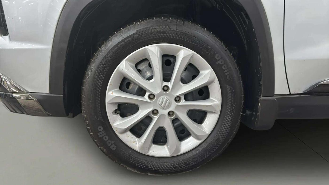 2023 Maruti Grand Vitara DELTA SMART HYBRID, Petrol, Manual, 5,386 km, Left Front Wheel
