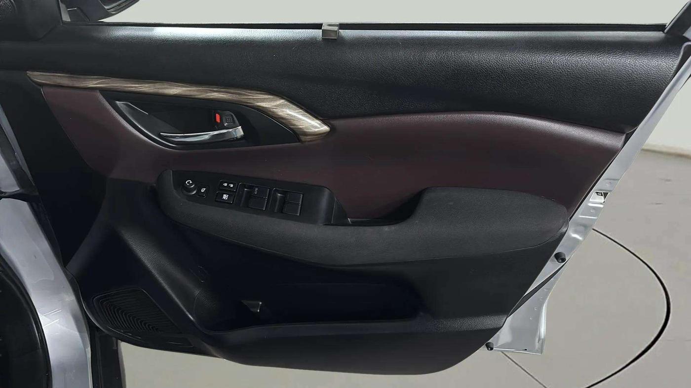 2023 Maruti Grand Vitara DELTA SMART HYBRID, Petrol, Manual, 5,386 km, Driver Side Door Panels Control
