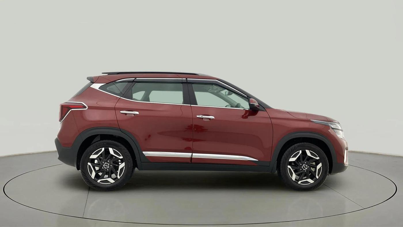 2023 KIA SELTOS  HTX PLUS 1.5 TURBO PETROL IMT, Petrol, Manual, 7,695 km, Right Side View