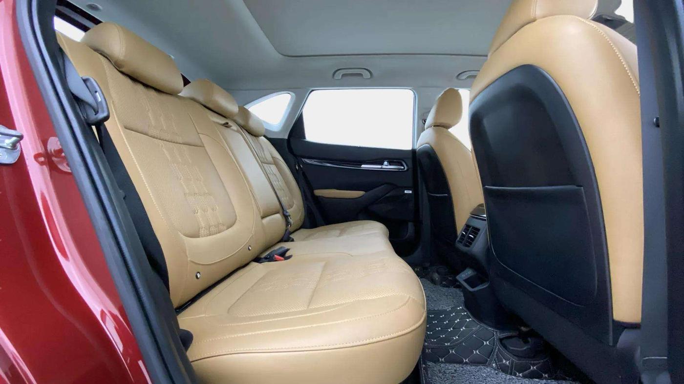 2023 KIA SELTOS  HTX PLUS 1.5 TURBO PETROL IMT, Petrol, Manual, 7,695 km, Right Side Rear Door Cabin