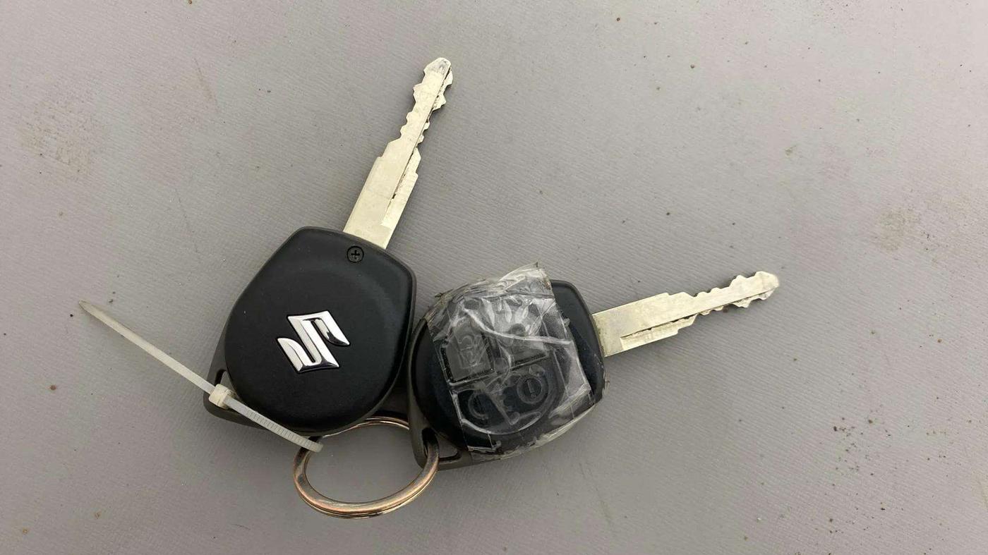 2021 Maruti Dzire VXI AMT, Petrol, Automatic, 20,260 km, Key Close Up