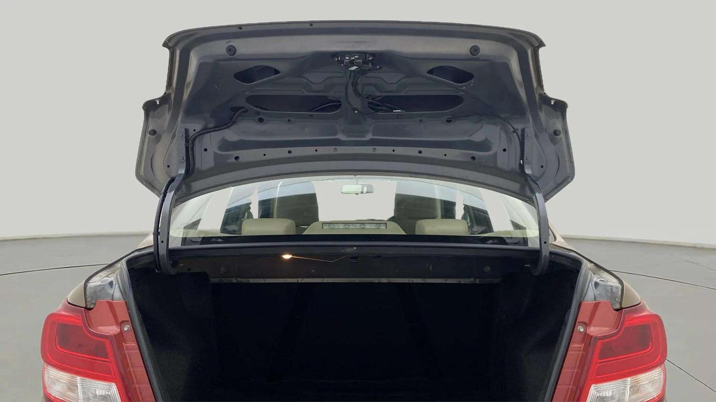 2021 Maruti Dzire VXI AMT, Petrol, Automatic, 20,260 km, Boot Door Open