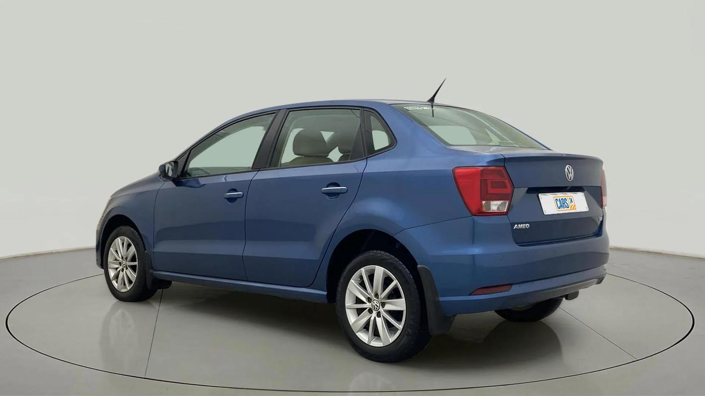 2017 Volkswagen Ameo HIGHLINE PLUS 1.5L AT 16 ALLOY, Diesel, Automatic, 33,201 km, Left Back Diagonal