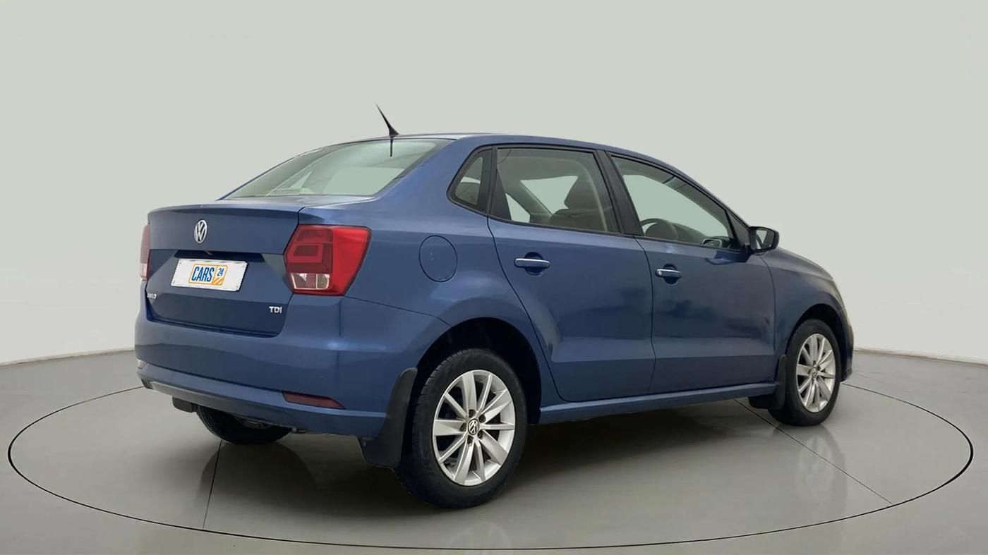 2017 Volkswagen Ameo HIGHLINE PLUS 1.5L AT 16 ALLOY, Diesel, Automatic, 33,201 km, Right Back Diagonal