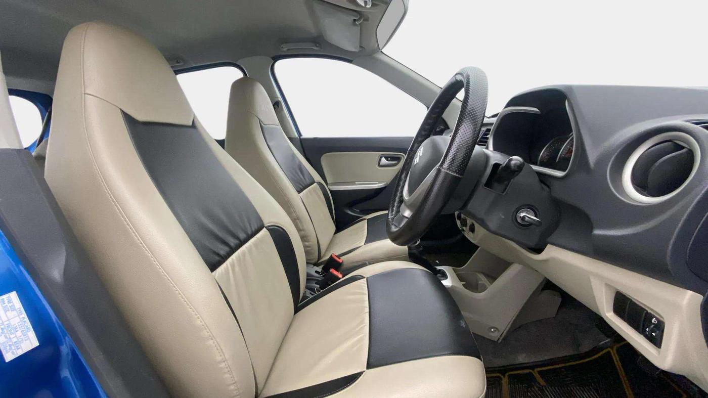 2017 Maruti Alto K10 VXI, Petrol, Manual, 26,901 km, Right Side Front Door Cabin