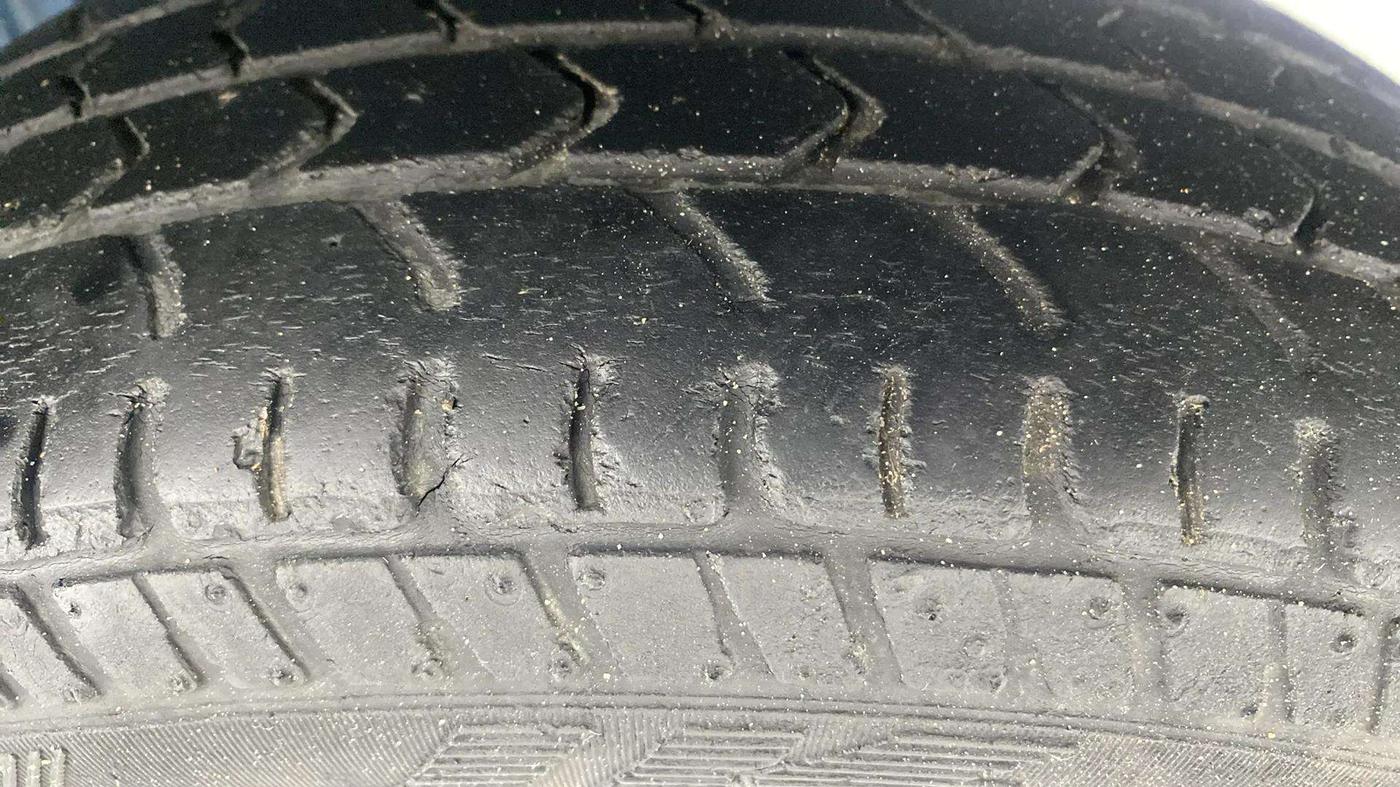 2017 Maruti Alto K10 VXI, Petrol, Manual, 26,901 km, Left Rear Tyre Tread