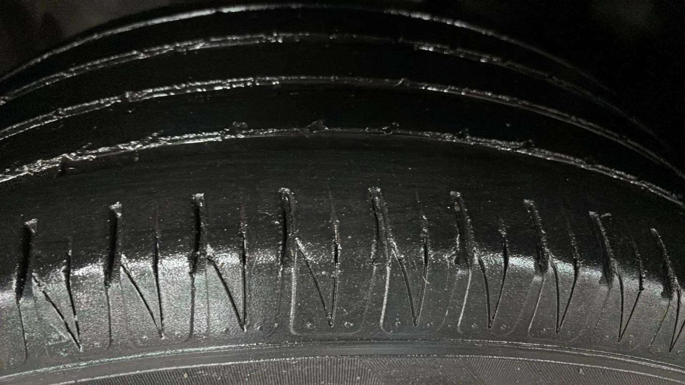2021 Toyota URBAN CRUISER HIGH GRADE MT, Petrol, Manual, 71,905 km, Left Front Tyre Tread