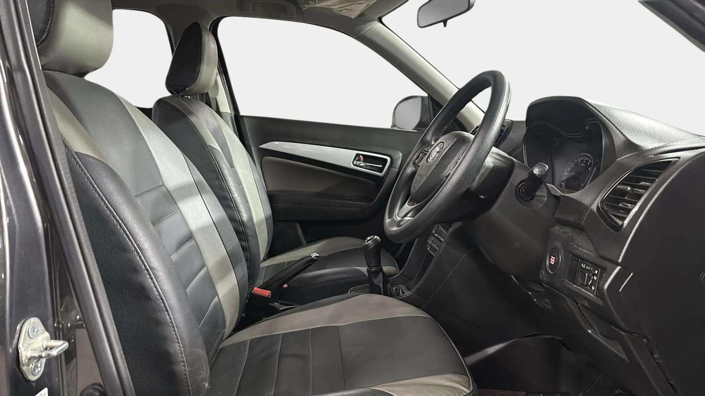 2021 Toyota URBAN CRUISER HIGH GRADE MT, Petrol, Manual, 71,905 km, Right Side Front Door Cabin