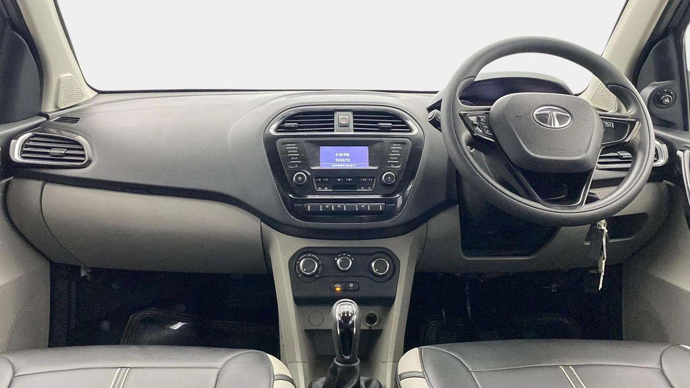 2018 Tata Tiago XZ PETROL, Petrol, Manual, 62,902 km, Dashboard