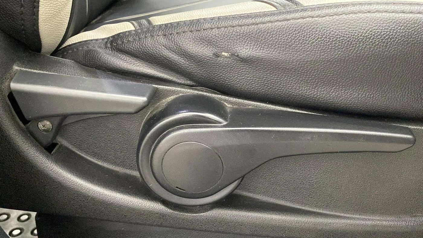 2018 Tata Tiago XZ PETROL, Petrol, Manual, 62,902 km, Driver Side Adjustment Panel