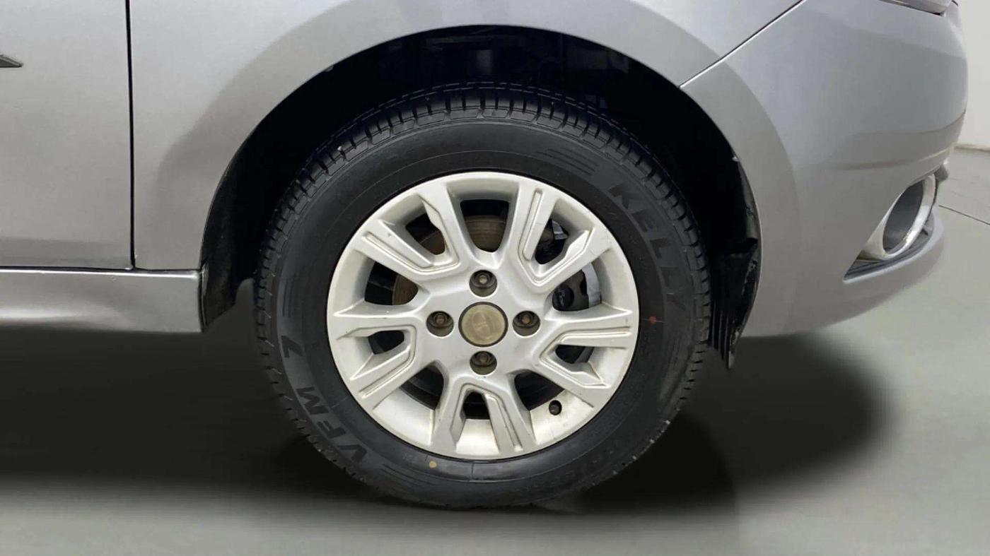 2018 Tata Tiago XZ PETROL, Petrol, Manual, 62,902 km, Right Front Wheel