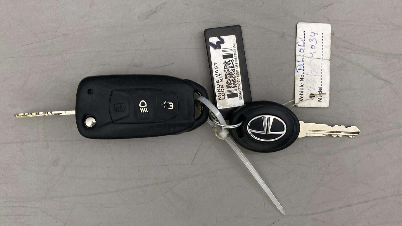 2018 Tata Tiago XZ PETROL, Petrol, Manual, 62,902 km, Key Close Up