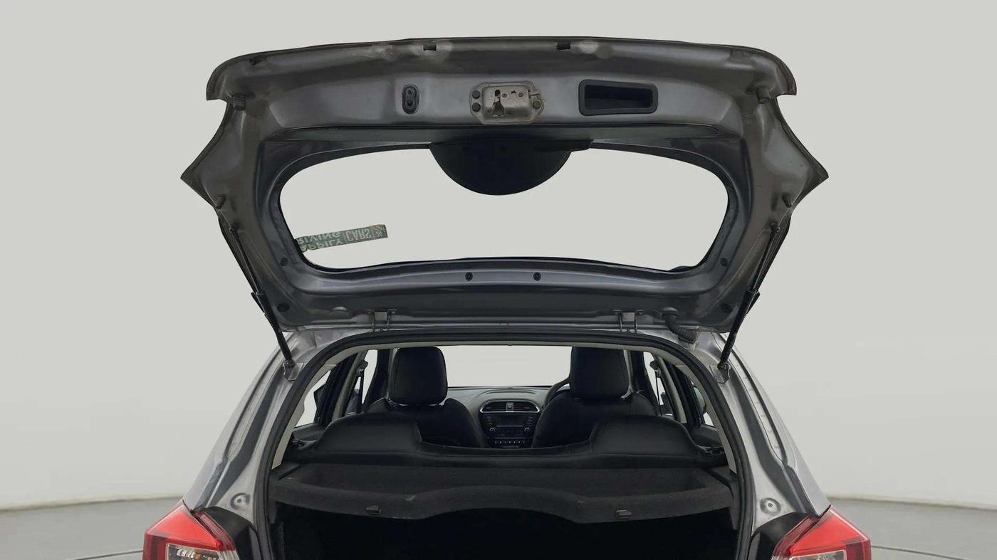 2018 Tata Tiago XZ PETROL, Petrol, Manual, 62,902 km, Boot Door Open