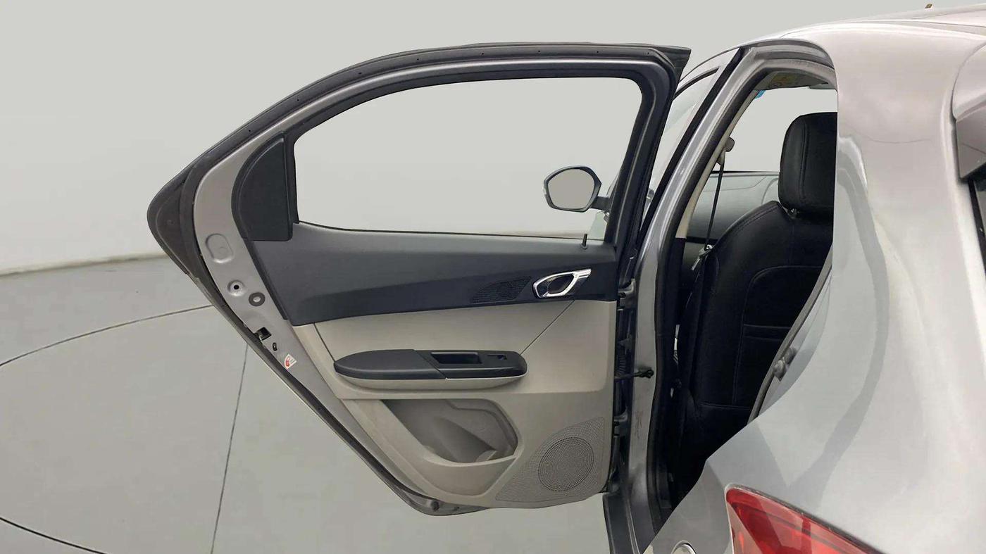 2018 Tata Tiago XZ PETROL, Petrol, Manual, 62,902 km, LHS Rear Door