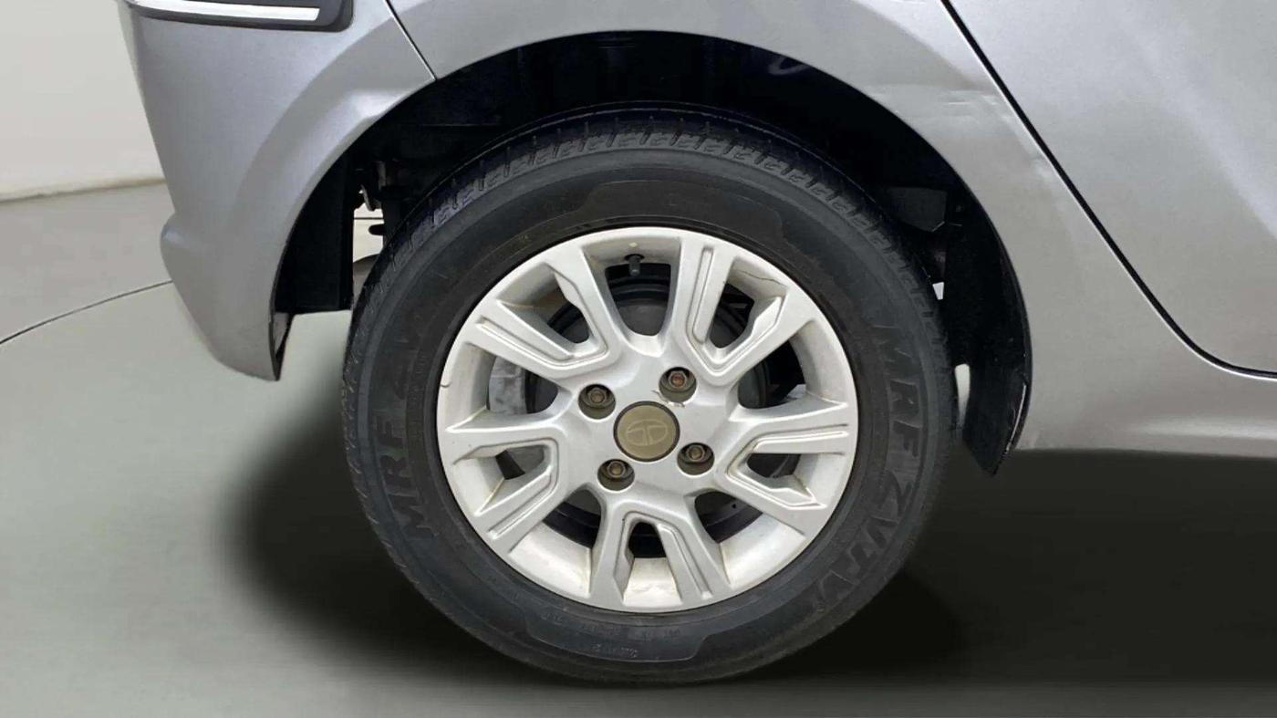 2018 Tata Tiago XZ PETROL, Petrol, Manual, 62,902 km, Right Rear Wheel