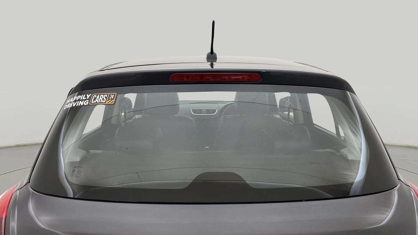 2016 Maruti Swift VXI, Petrol, Manual, 61,455 km, Rear Windshield