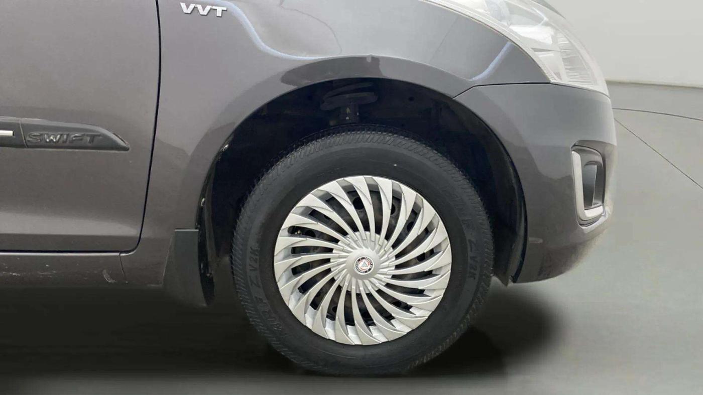2016 Maruti Swift VXI, Petrol, Manual, 61,455 km, Right Front Wheel
