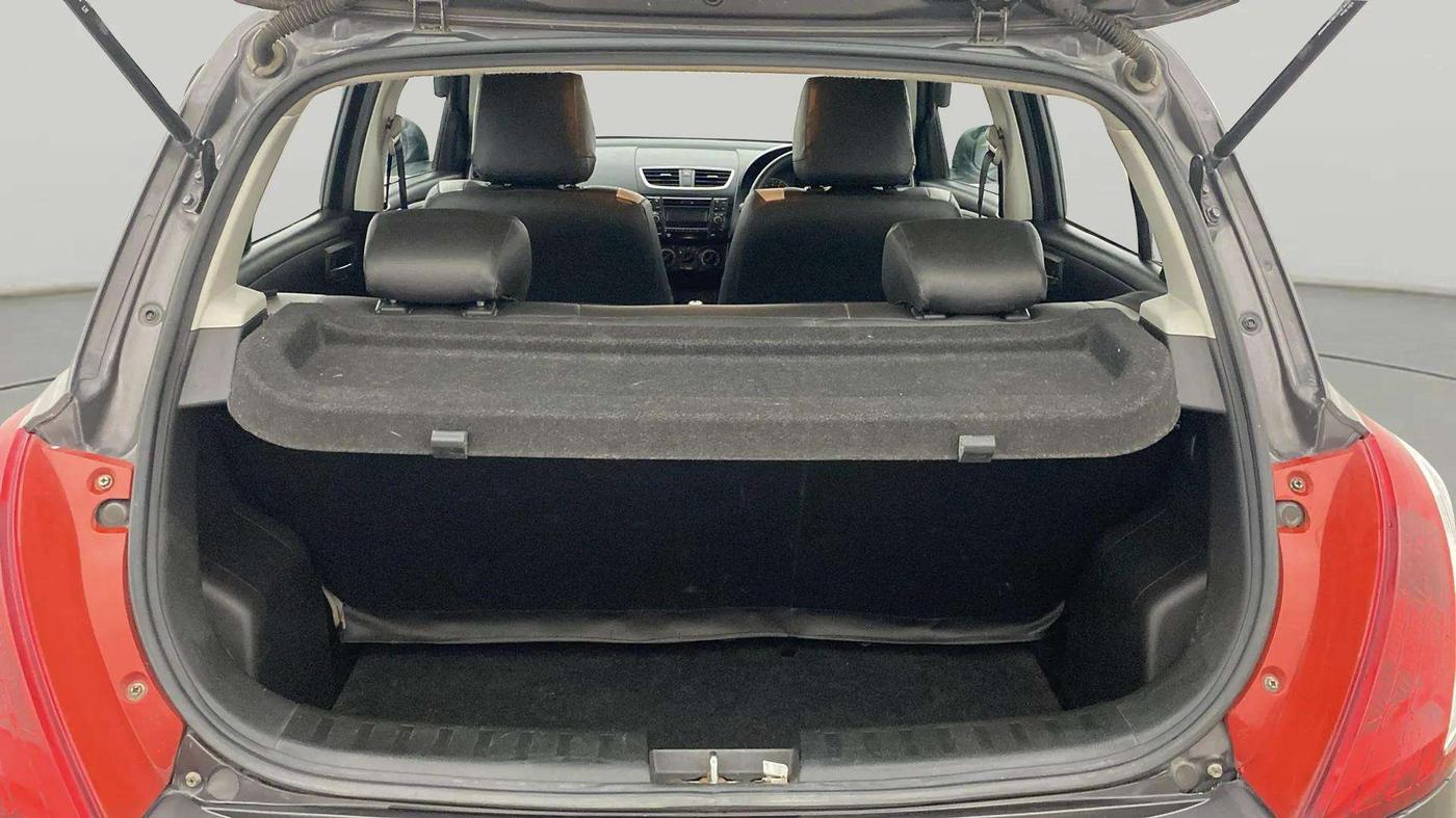 2016 Maruti Swift VXI, Petrol, Manual, 61,455 km, Boot Inside