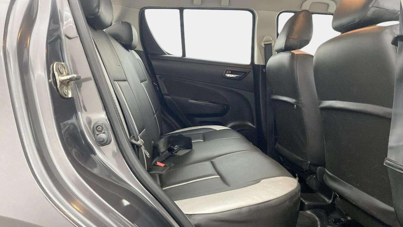 2016 Maruti Swift VXI, Petrol, Manual, 61,455 km, Right Side Rear Door Cabin