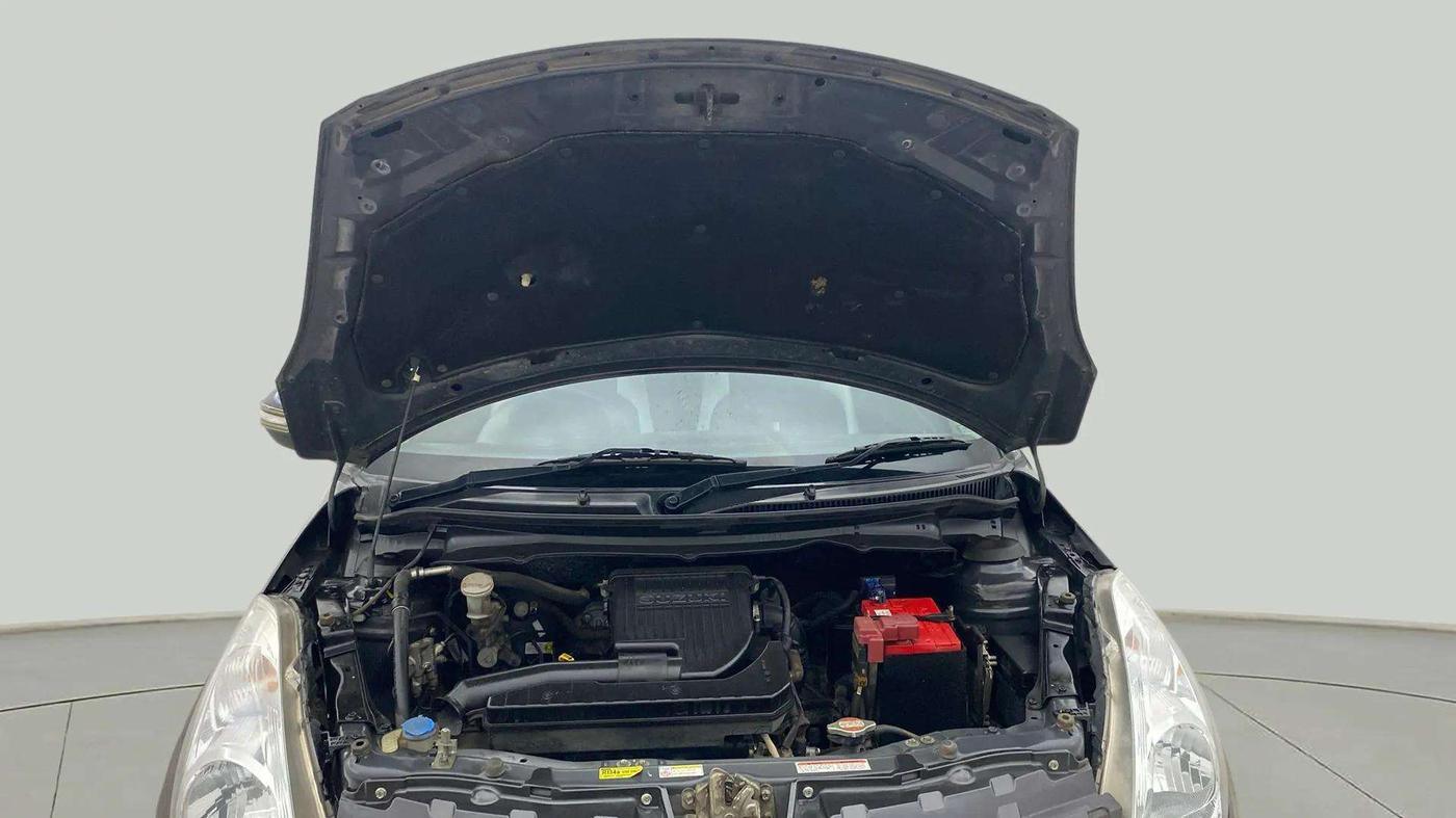 2016 Maruti Swift VXI, Petrol, Manual, 61,455 km, Open Bonet
