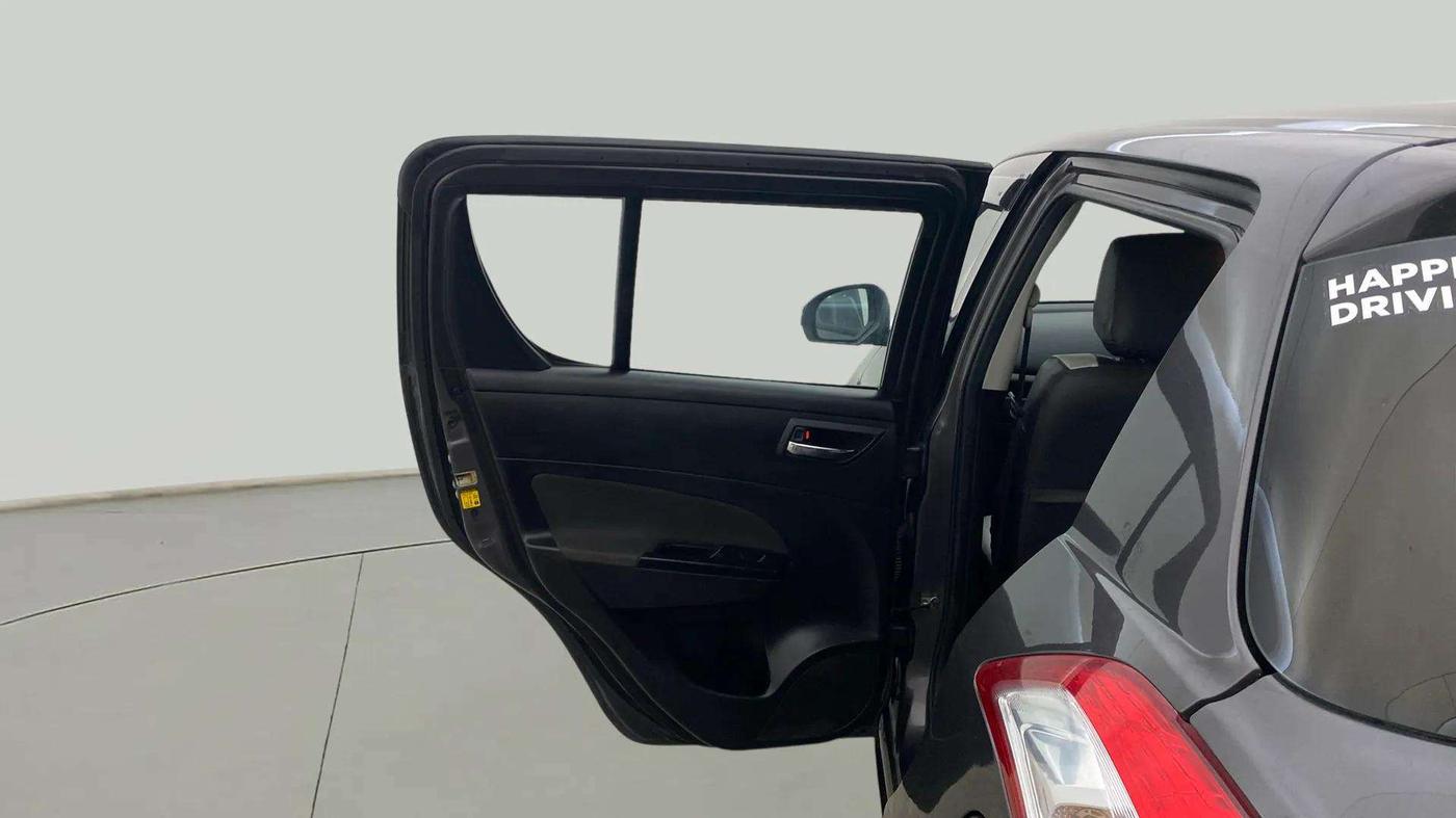2016 Maruti Swift VXI, Petrol, Manual, 61,455 km, LHS Rear Door