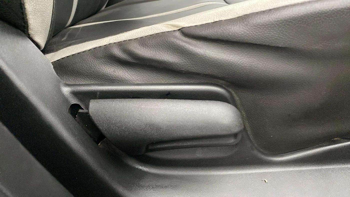 2016 Maruti Swift VXI, Petrol, Manual, 61,455 km, Driver Side Adjustment Panel