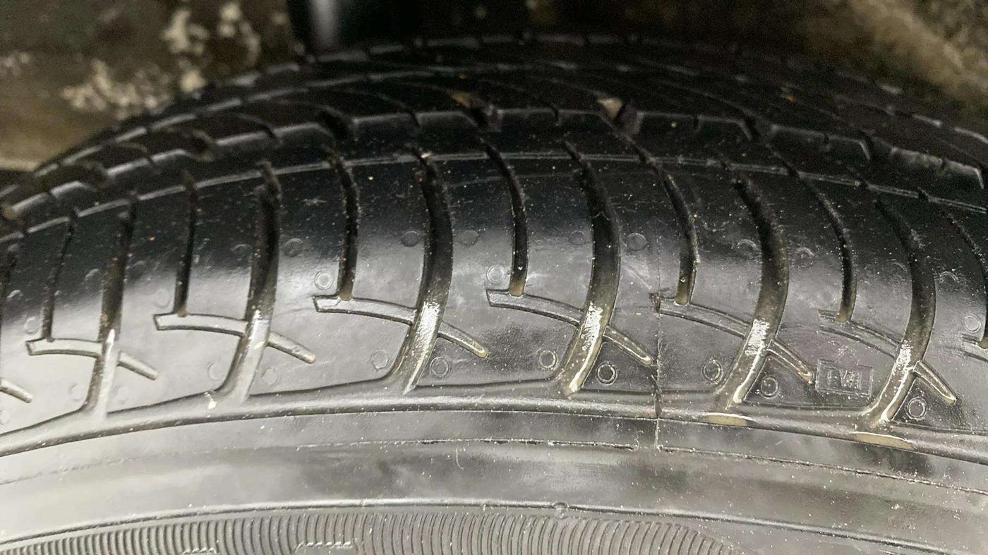 2021 Maruti New Wagon-R ZXI 1.2 AMT, Petrol, Automatic, 10,400 km, Right Rear Tyre Tread