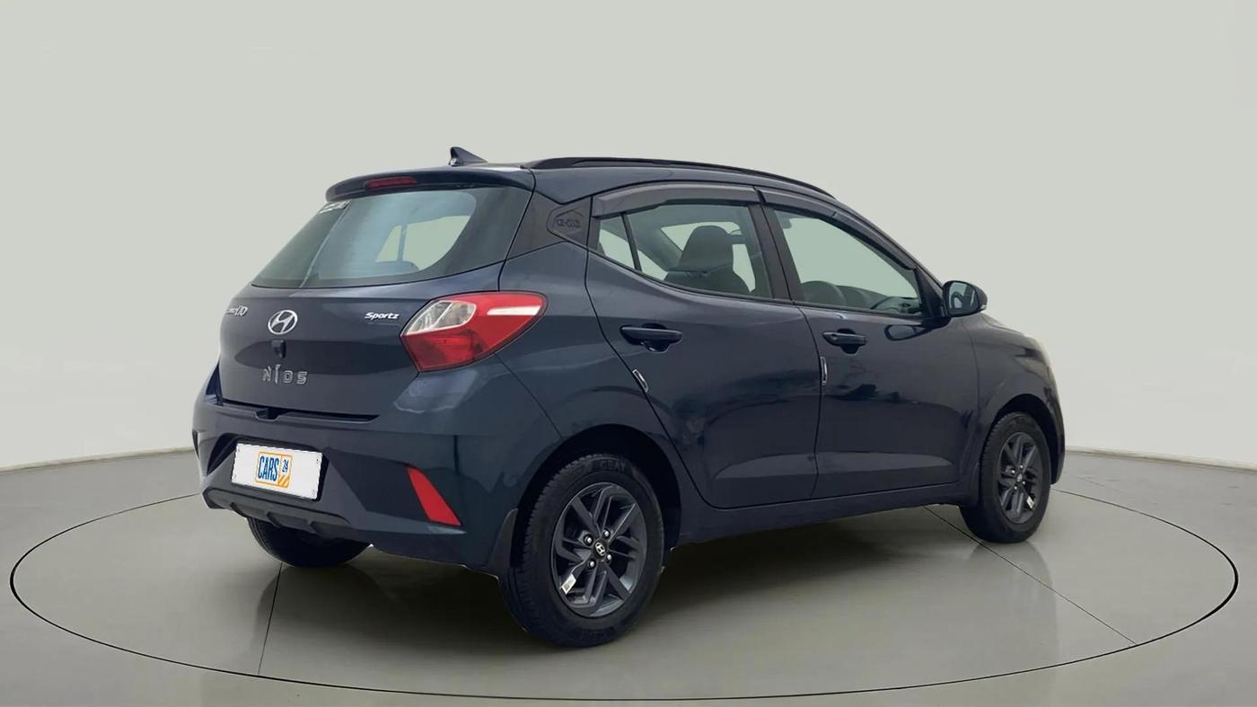 2022 Hyundai GRAND I10 NIOS SPORTZ 1.2 KAPPA VTVT, Petrol, Manual, 17,213 km, Right Back Diagonal