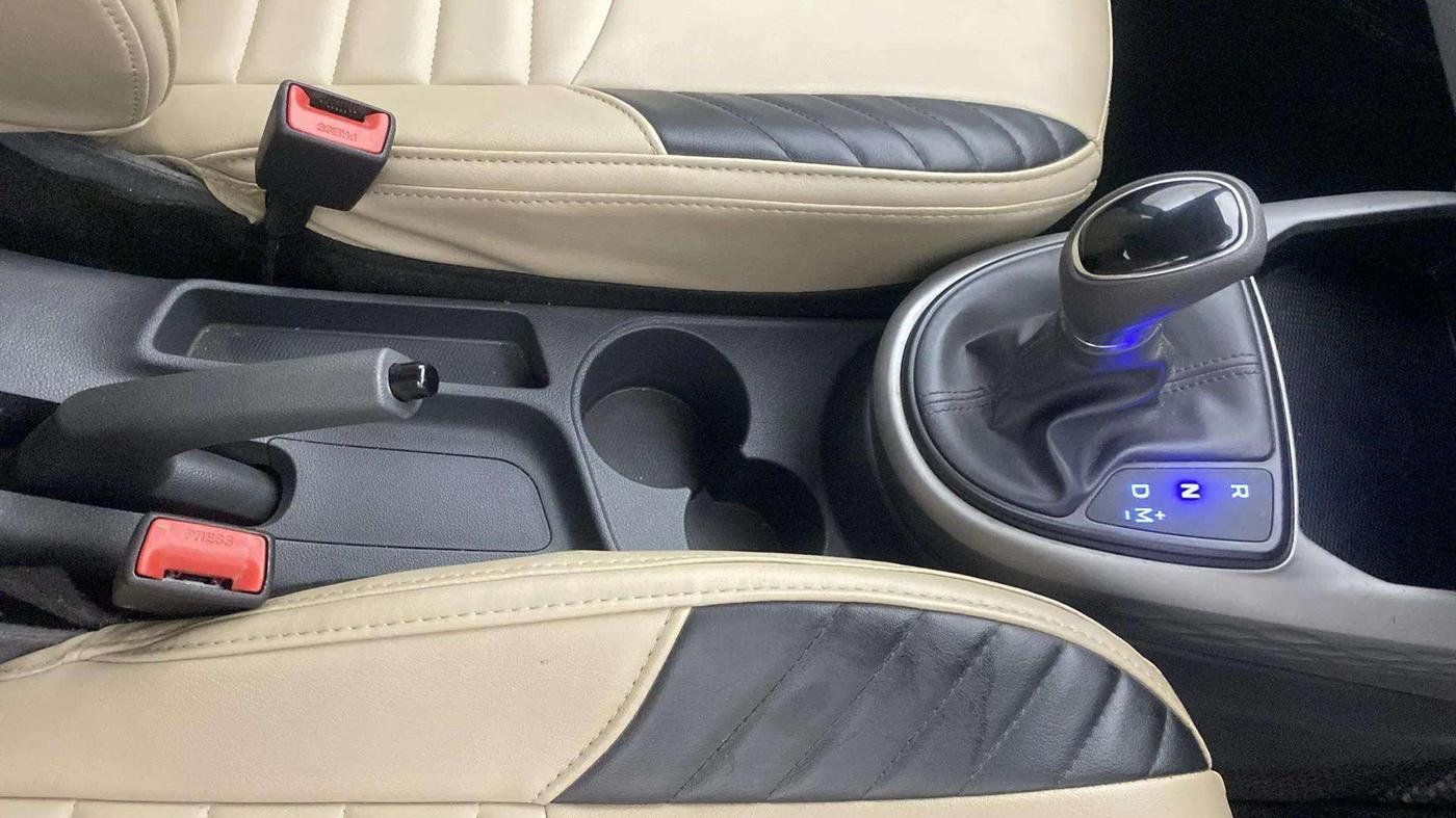 2020 Hyundai GRAND I10 NIOS SPORTZ AMT 1.2 KAPPA VTVT, Petrol, Automatic, 30,701 km, Gear Lever