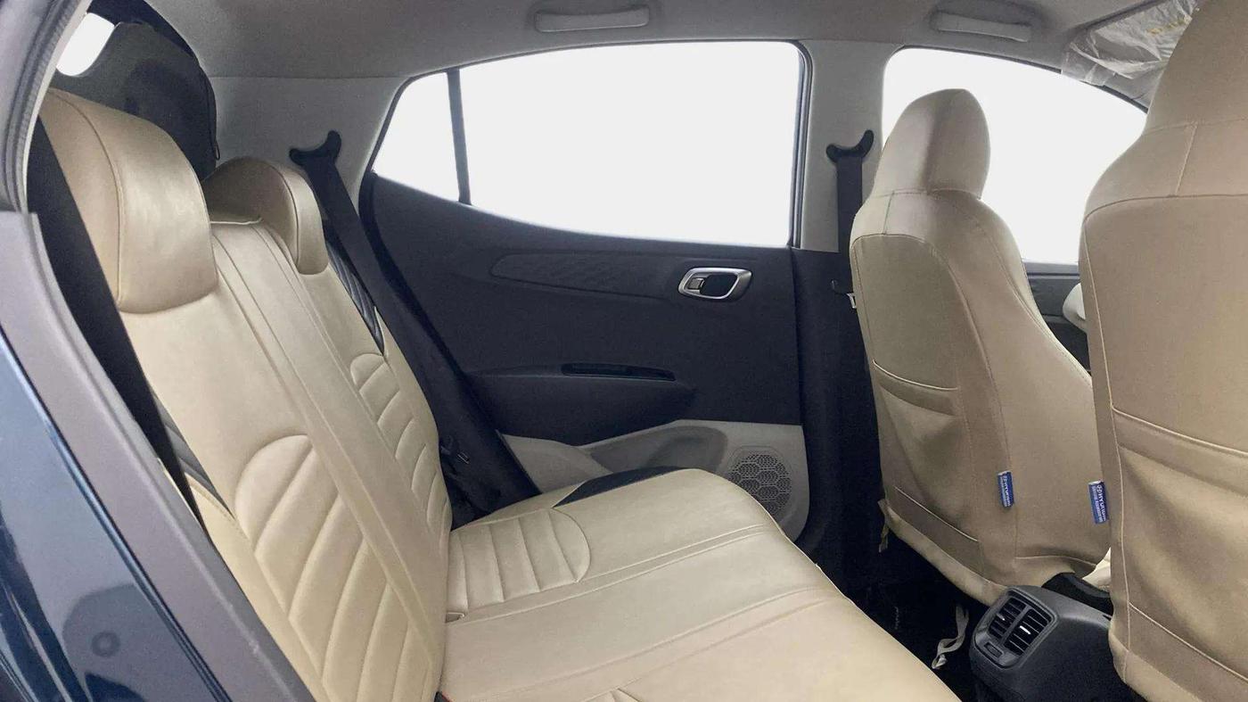2020 Hyundai GRAND I10 NIOS SPORTZ AMT 1.2 KAPPA VTVT, Petrol, Automatic, 30,701 km, Right Side Rear Door Cabin