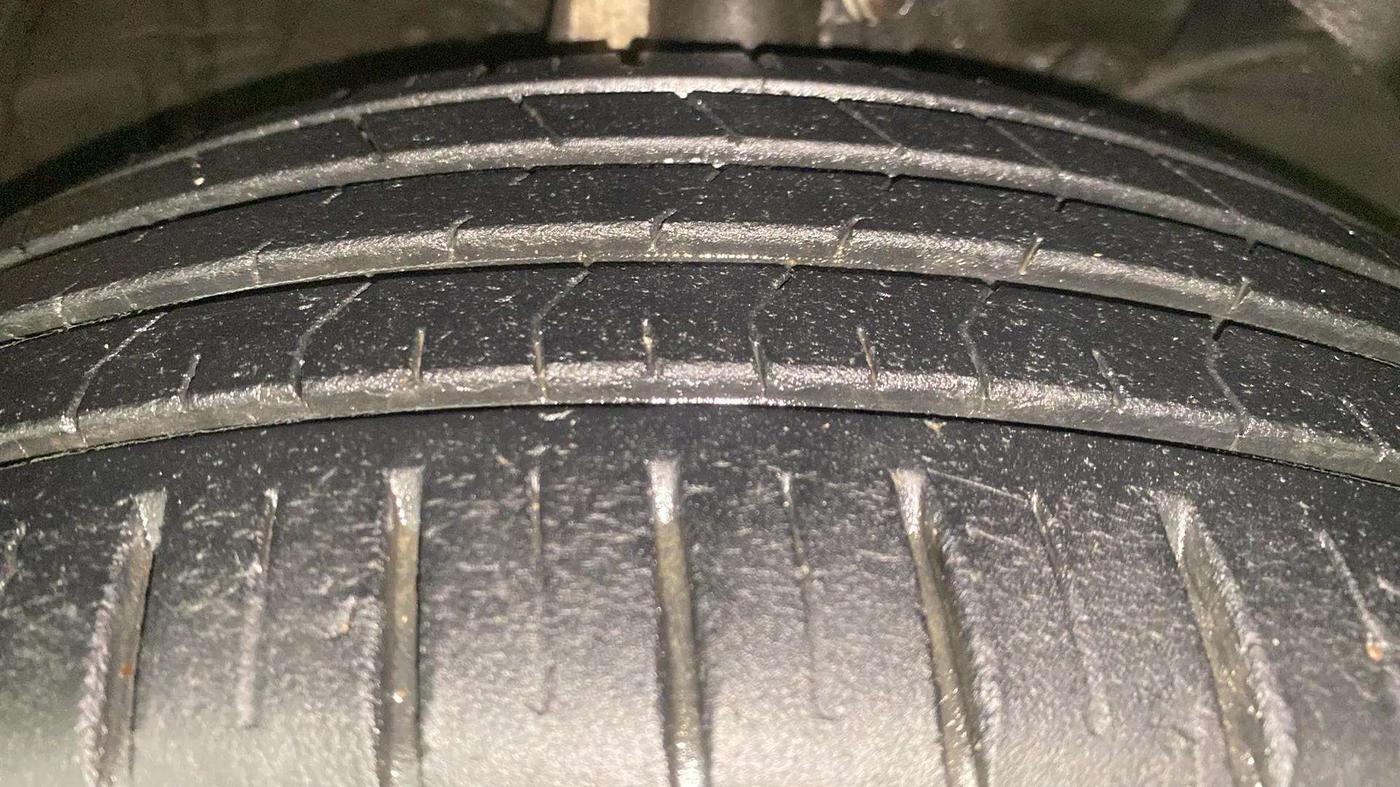 2021 Maruti Baleno ALPHA PETROL 1.2, Petrol, Manual, 32,410 km, Right Front Tyre Tread