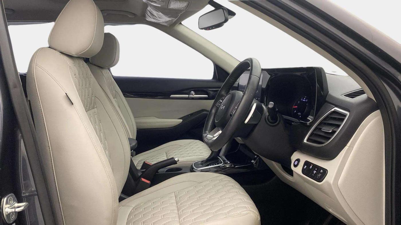 2023 KIA SELTOS  HTX IVT G, Petrol, Automatic, 21,788 km, Right Side Front Door Cabin