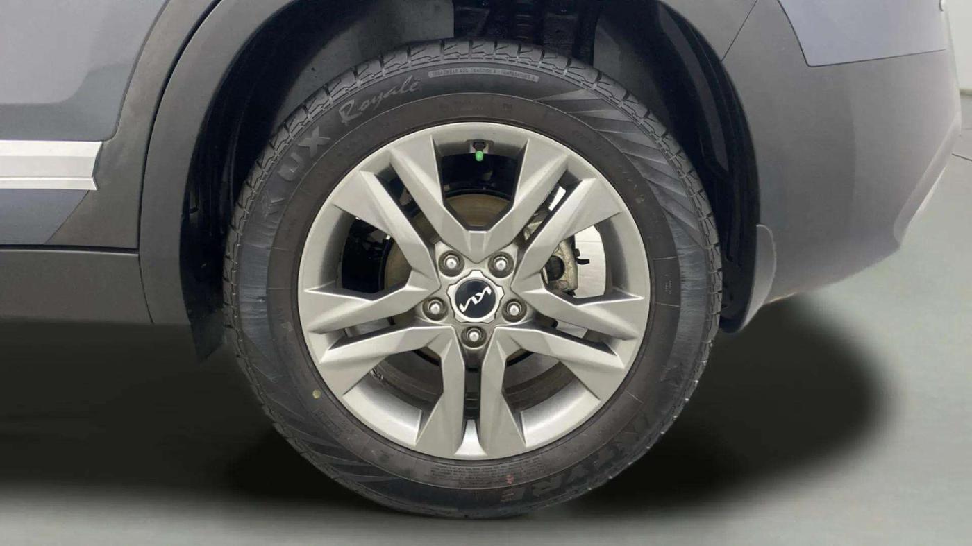 2023 KIA SELTOS  HTX IVT G, Petrol, Automatic, 21,788 km, Left Rear Wheel