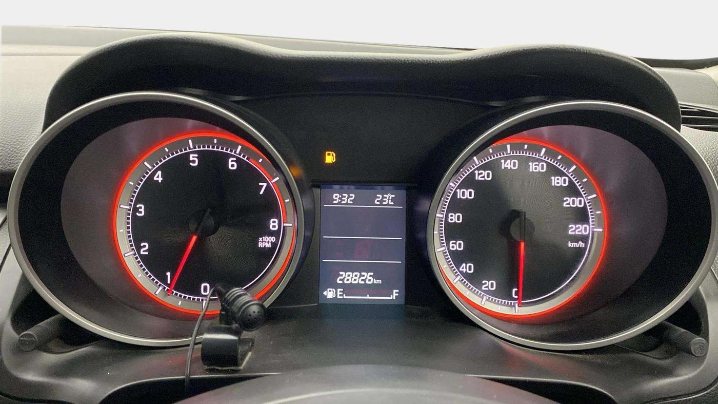 2020 Maruti Swift ZXI, Petrol, Manual, 28,832 km, Odometer Image