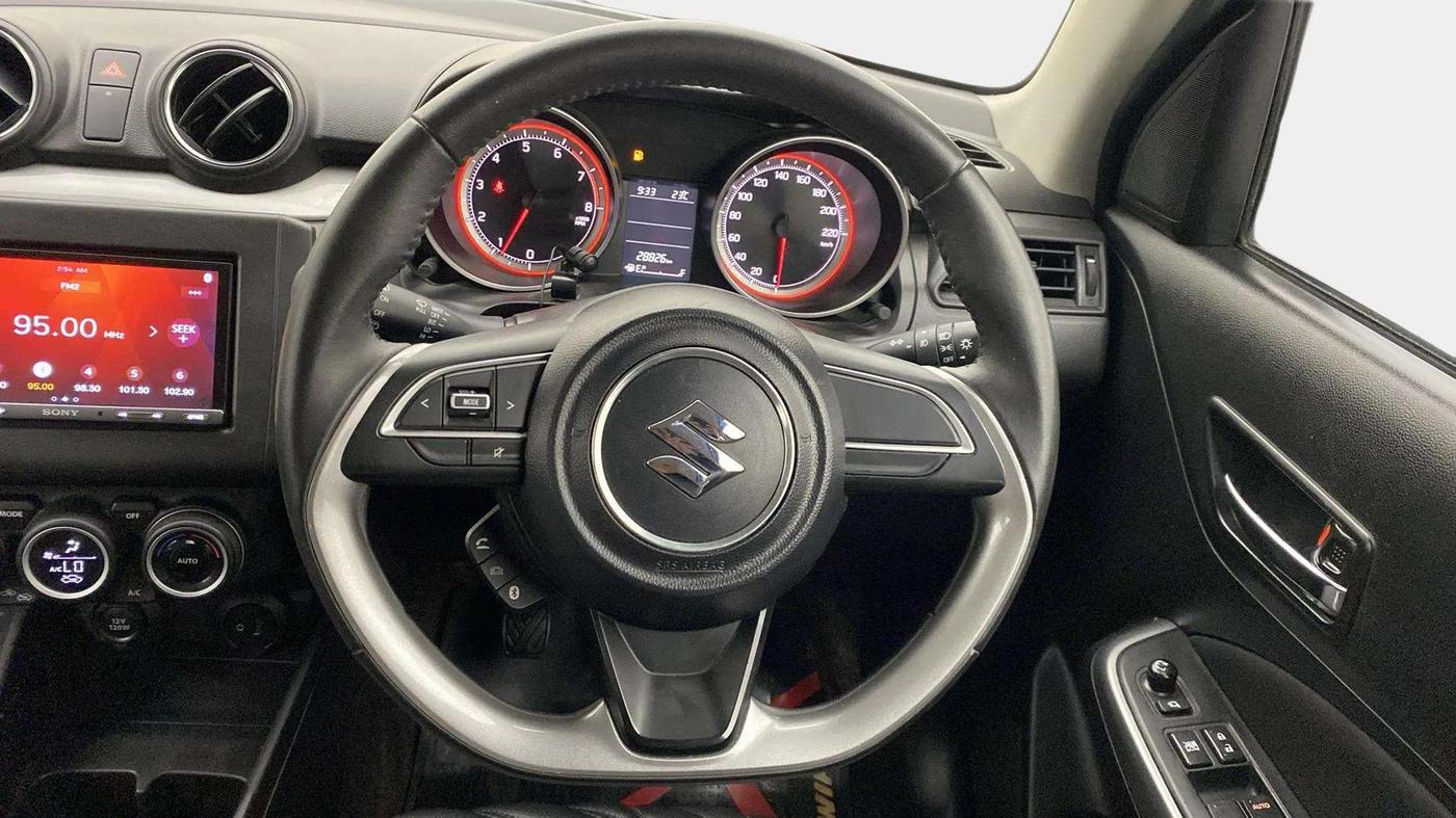 2020 Maruti Swift ZXI, Petrol, Manual, 28,832 km, Steering Wheel Close Up