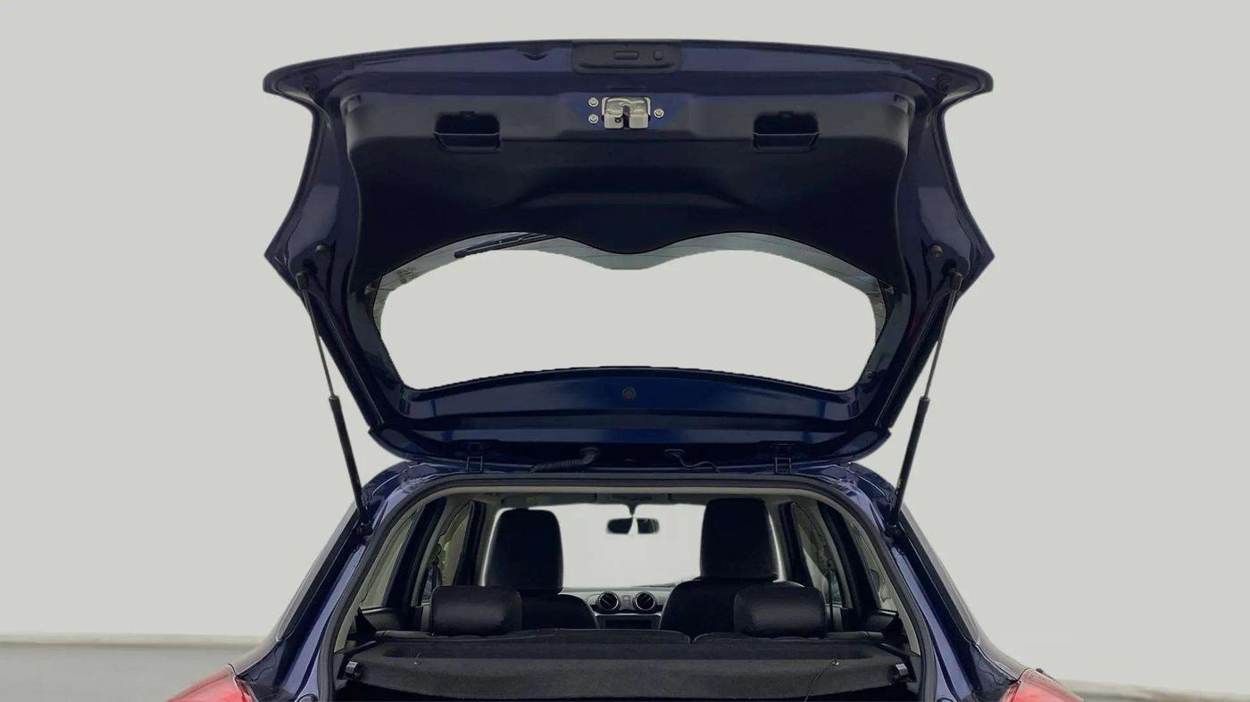 2020 Maruti Swift ZXI, Petrol, Manual, 28,832 km, Boot Door Open