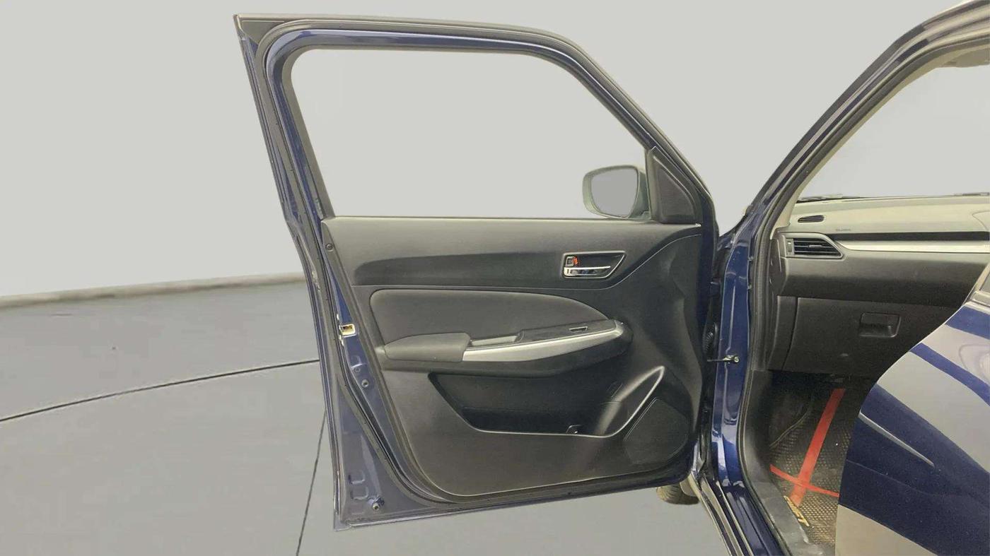 2020 Maruti Swift ZXI, Petrol, Manual, 28,832 km, LHS Front Door